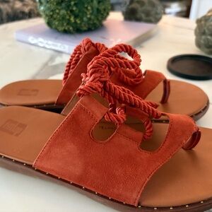 Fit Flop Suede Toe Thong Sandals in Terracotta